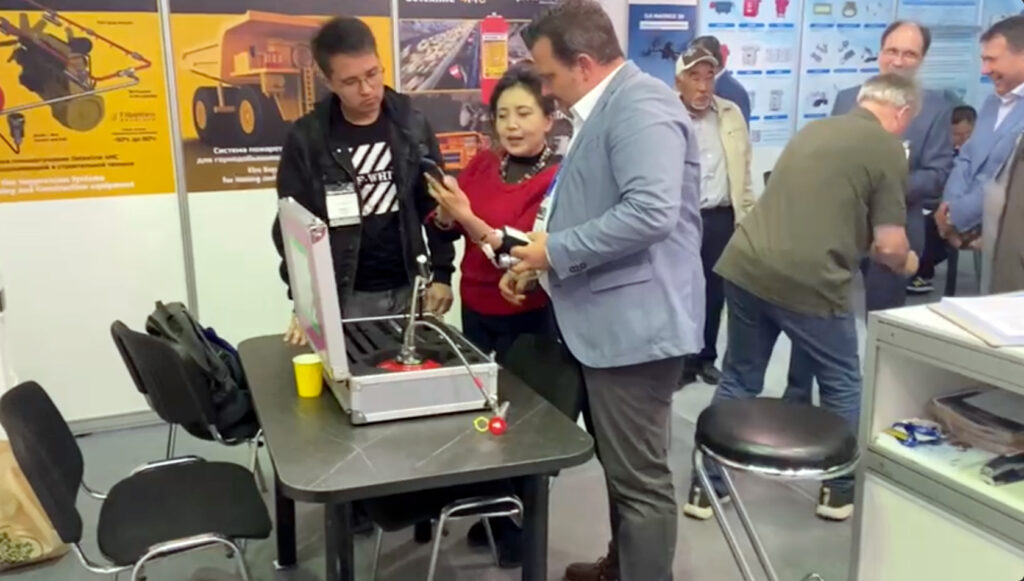 Exposición de la Semana de la Minería en Kazajstán